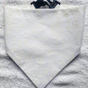 Clip on Dog Bandana With Buckle Pet Cat Bandanna Scarf White on White Floral